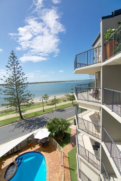 Enjoy Our Broadwater Accommodation
