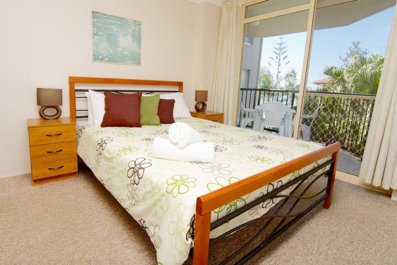 Stay at Our 2 Bedroom Apartment for 6 Nights