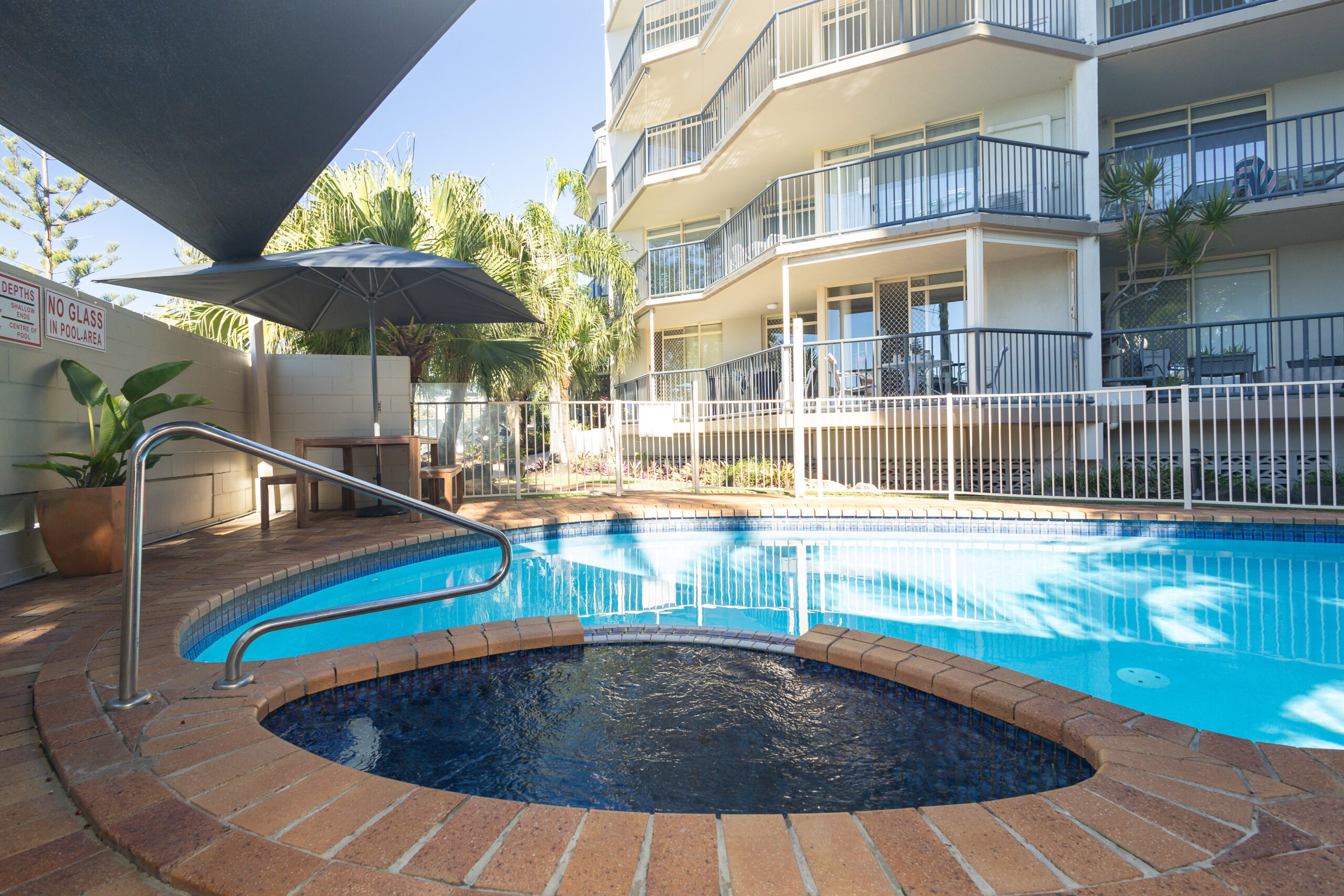 Bayview Beach Holiday Apartments Bayview Beach Pool