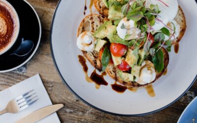 Where the Locals Eat: Breakfast and Coffee Near the Broadwater