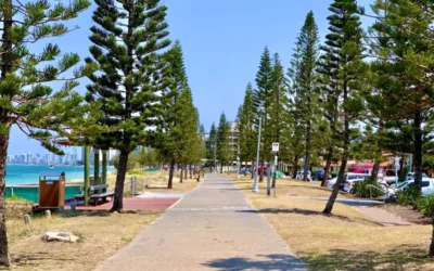 Walking from Bayview Beach: the foreshore path, the jetty and coffee